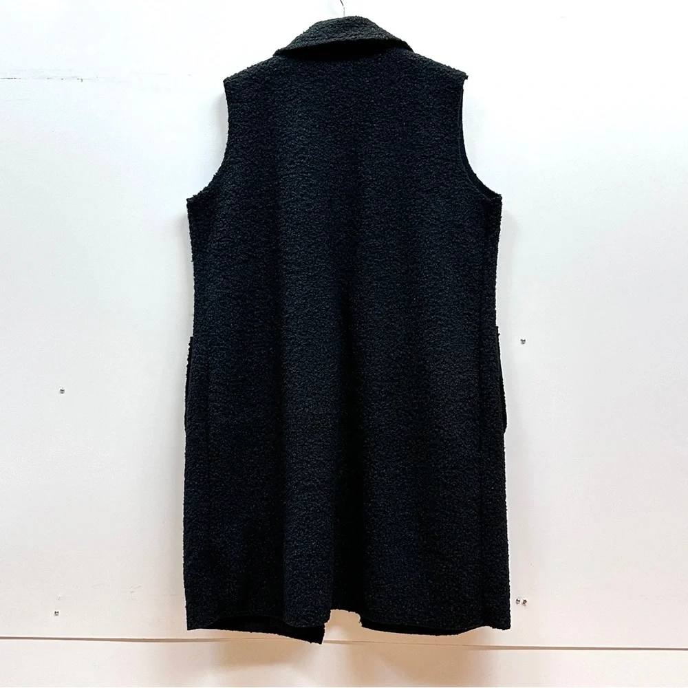 Bella Amore Italy made Black Vest Coat with Gold Star Pin, size S-XL - Picture 6 of 8
